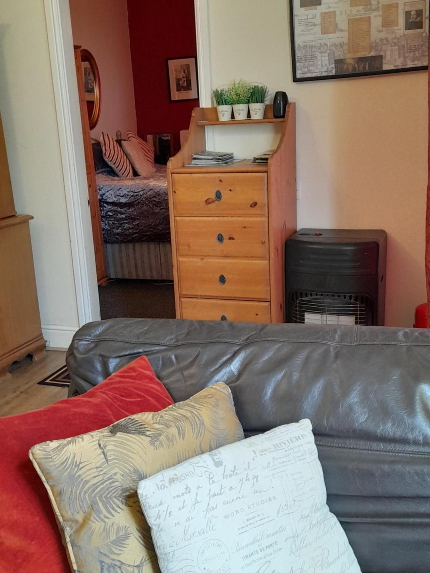 Shakespeare Apartment Measham Bagian luar foto