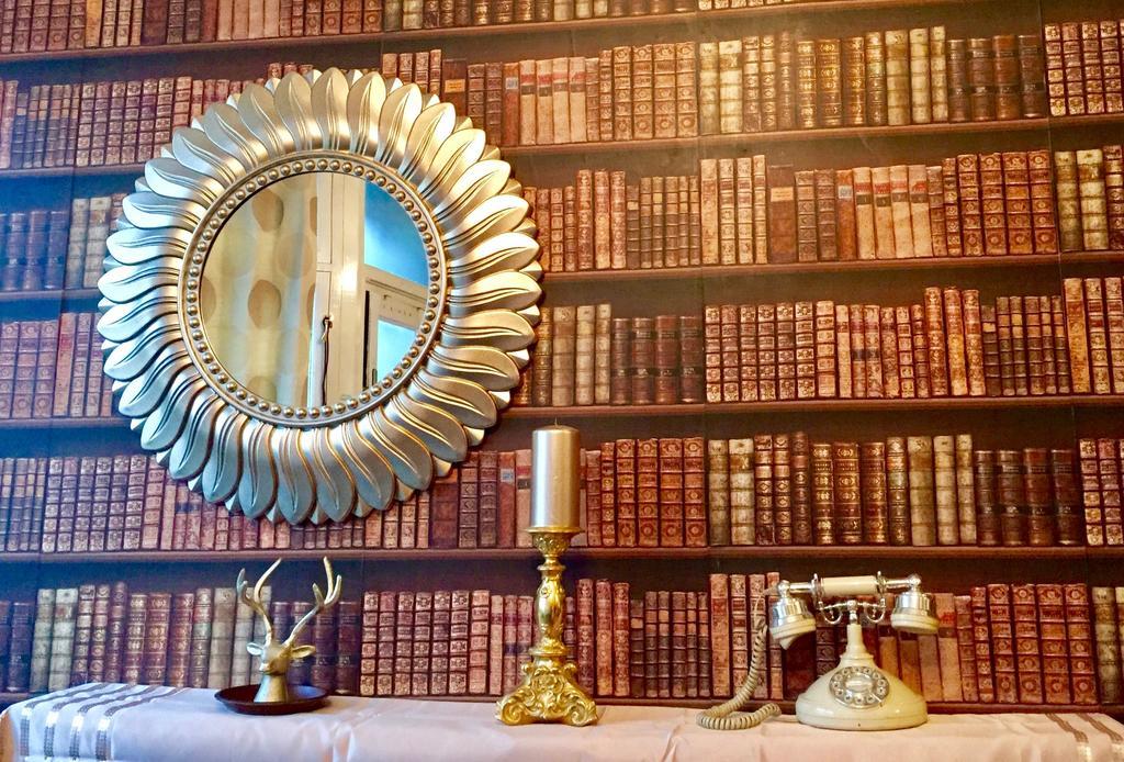 Shakespeare Apartment Measham Bagian luar foto